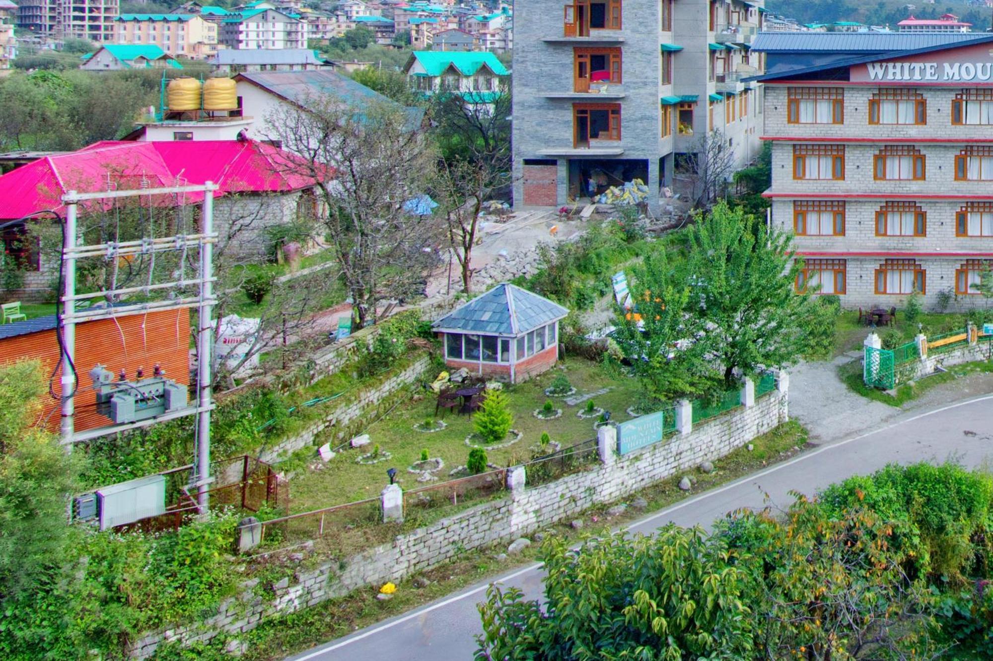 Hotel White Mountain Manāli Exterior foto